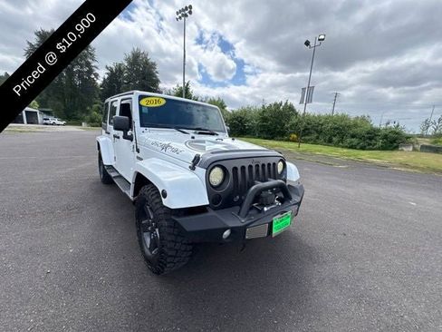 Used 2016 Jeep Wrangler Unlimited Sport AWD/4WD image 3