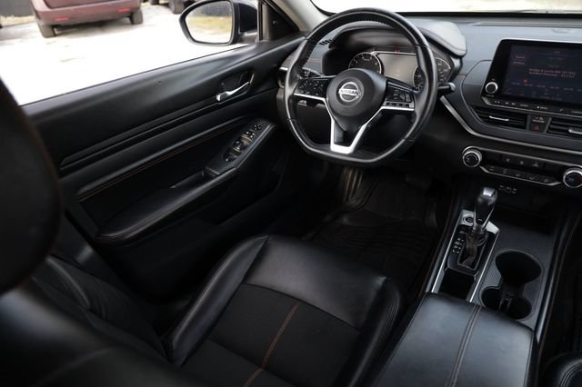 Used 2020 Nissan Altima 2.5 SR FWD image 24