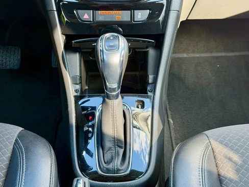 Used 2019 Buick Encore Preferred AWD/4WD image 22