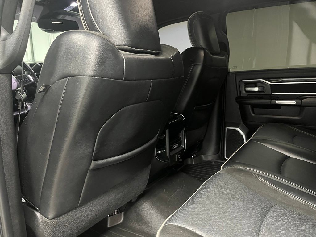 Used 2019 RAM 2500 Laramie AWD/4WD image 46