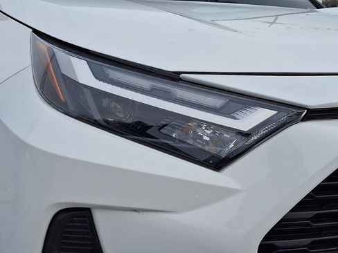 Certified 2022 Toyota RAV4 XLE image 30