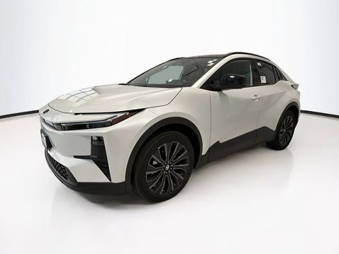 New 2026 Toyota C-HR AWD/4WD image 3