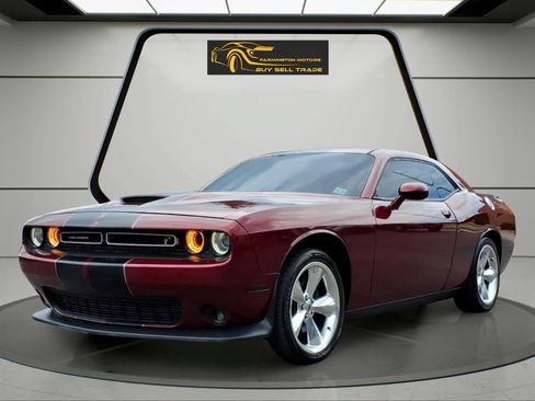 Used 2019 Dodge Challenger GT w/ Plus Package RWD image 1