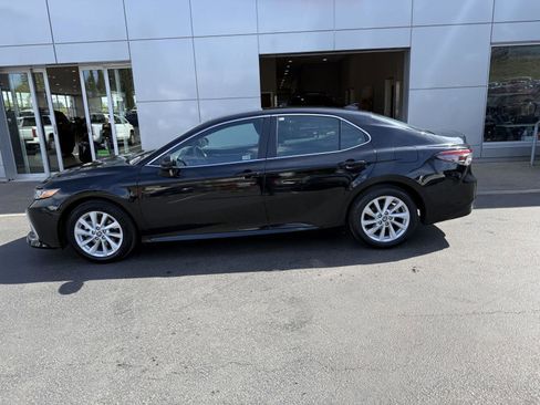 Used 2024 Toyota Camry LE FWD image 3