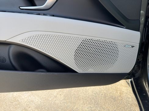 New 2026 Hyundai Elantra Limited FWD image 19