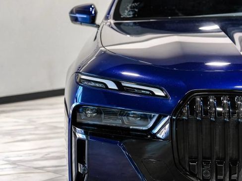 Used 2023 BMW 740i RWD image 61
