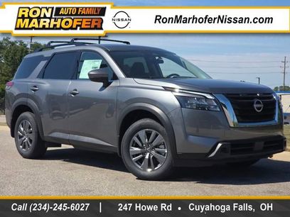 New 2025 Nissan Pathfinder SV w/ Cargo Package