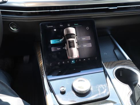 Used 2026 Cadillac Escalade Platinum Sport w/ LPO, ONYX Package image 30