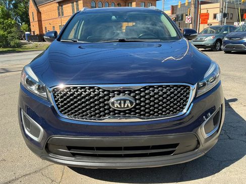 Used 2018 Kia Sorento AWD image 8
