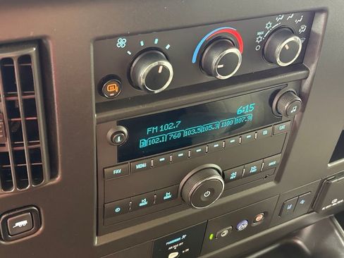 Used 2024 Chevrolet Express 3500 LT w/ LT Preferred Equipment Group RWD image 26