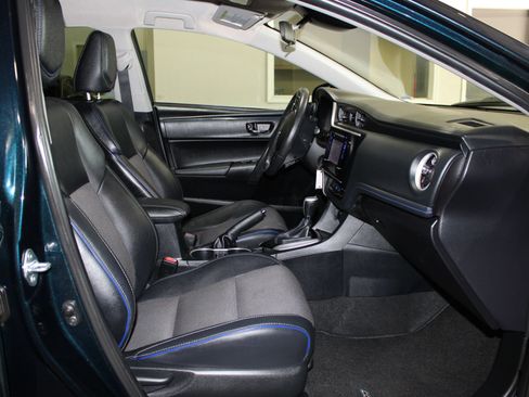 Used 2017 Toyota Corolla SE FWD image 14