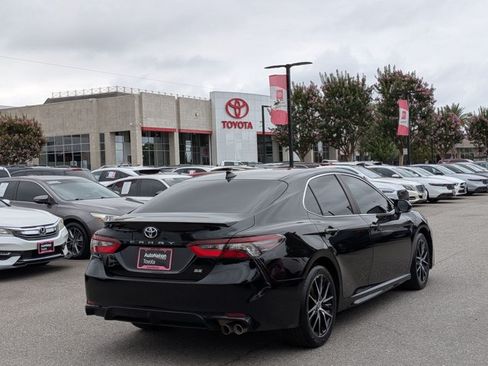 Certified 2023 Toyota Camry SE w/ Convenience Package FWD image 5