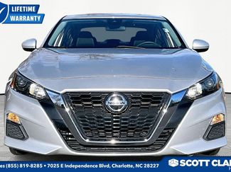 Used 2022 Nissan Altima 2.5 S video 2