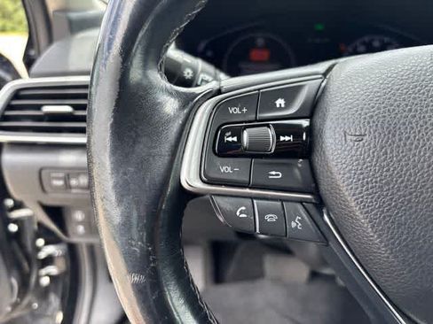 Used 2018 Honda Accord EX-L image 11