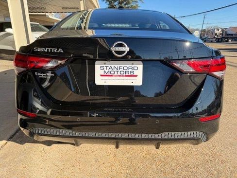 Used 2025 Nissan Sentra SV FWD image 7
