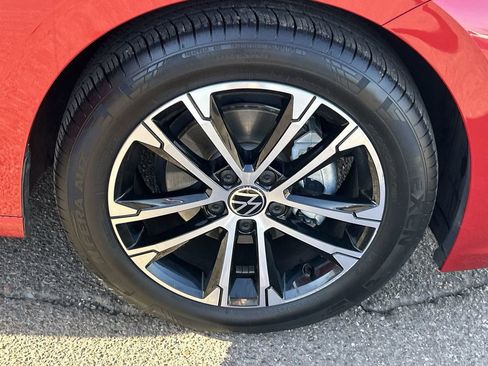 Certified 2024 Volkswagen Jetta Sport FWD image 7