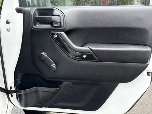 Used 2017 Jeep Wrangler Sport image 21