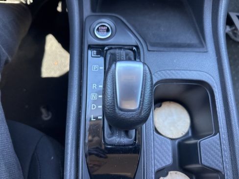 Certified 2021 Nissan Sentra S image 19