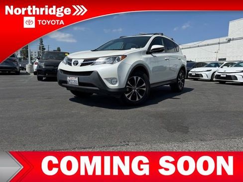 Used 2015 Toyota RAV4 Limited w/ Technology Package AWD/4WD image 3