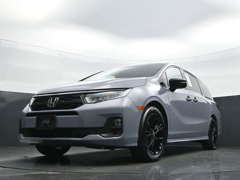 Used 2025 Honda Odyssey Sport-L image 25