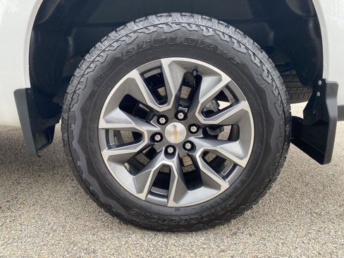 Used 2024 Chevrolet Silverado 1500 LT image 10