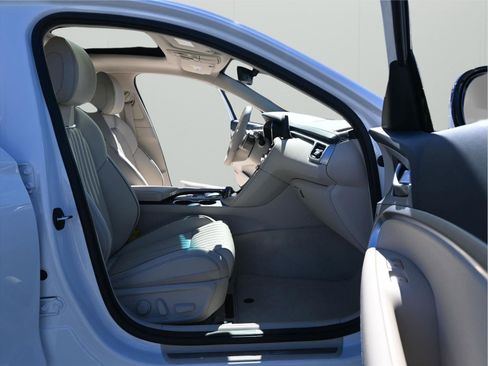 New 2026 Genesis G70 2.5T Prestige image 26