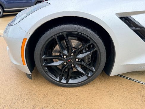 Used 2016 Chevrolet Corvette Stingray Coupe RWD image 31