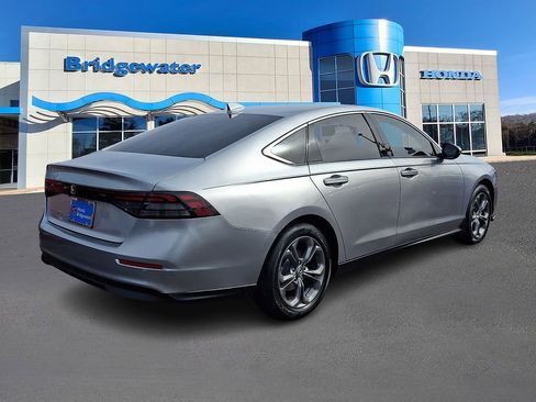 Used 2024 Honda Accord EX image 6