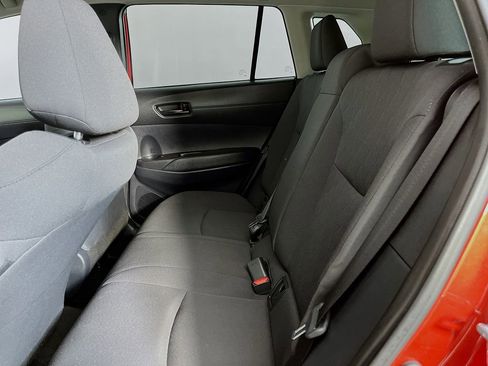 Used 2025 Toyota Corolla Cross LE w/ Moonroof Package FWD image 28