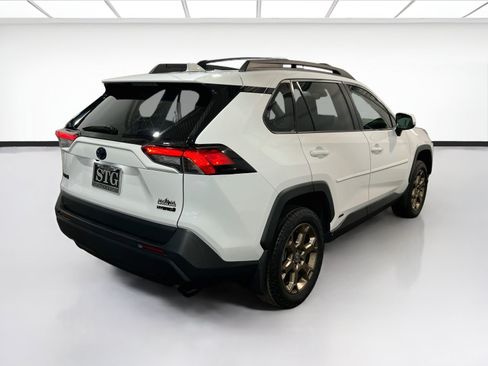Used 2023 Toyota RAV4 AWD Hybrid image 4