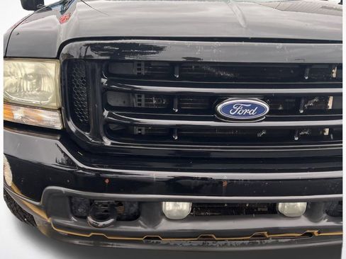 Used 2003 Ford F250 XLT image 25