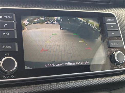 Used 2020 Nissan Kicks SV FWD image 13