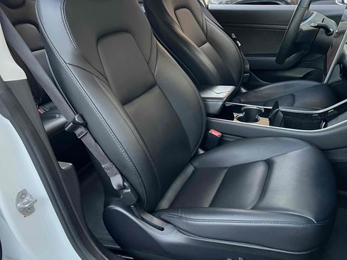 Used 2020 Tesla Model 3 Standard Range Plus image 29