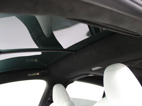 Used 2023 Tesla Model X AWD/4WD image 7