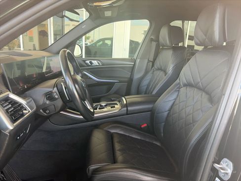 Used 2024 BMW X5 xDrive40i AWD/4WD image 9