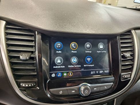 Used 2019 Chevrolet Trax LT AWD/4WD image 19