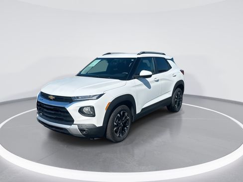 Used 2023 Chevrolet TrailBlazer LT FWD image 5