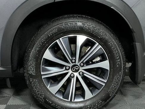 Certified 2025 INFINITI QX60 Pure AWD/4WD image 9
