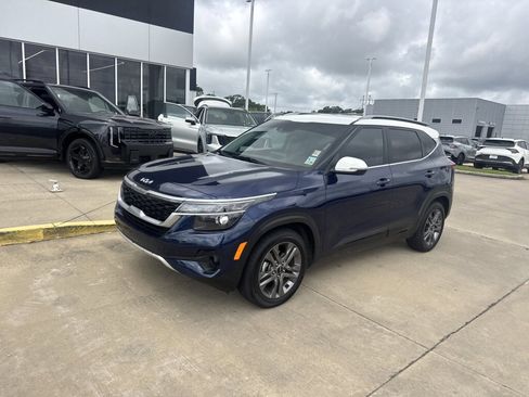 Used 2023 Kia Seltos S FWD image 3