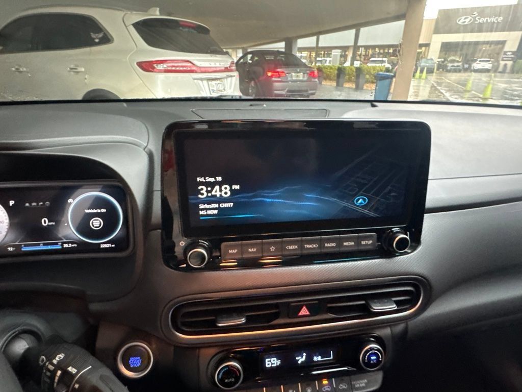 Used 2023 Hyundai Kona Limited w/ Cargo Package FWD image 19