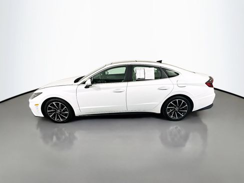 Used 2021 Hyundai Sonata Limited w/ Preferred Accessory Package FWD image 4