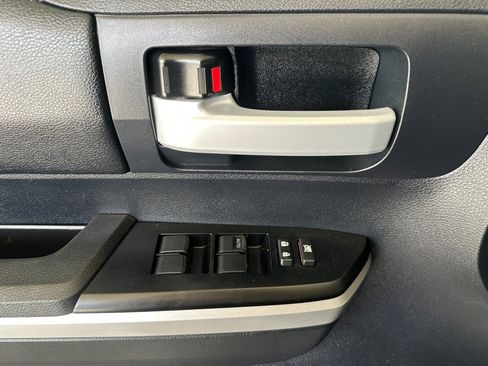 Used 2014 Toyota Tundra SR5 RWD image 11