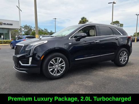 Used 2022 Cadillac XT5 Premium Luxury FWD image 3