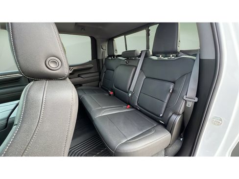 Certified 2024 Chevrolet Silverado 1500 LTZ w/ LTZ Premium Package AWD/4WD image 28