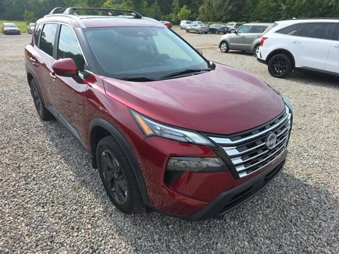 Used 2024 Nissan Rogue SV w/ SV Premium Package FWD image 1