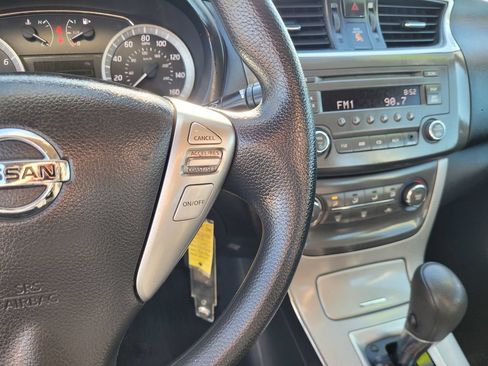 Used 2013 Nissan Sentra SV FWD image 19