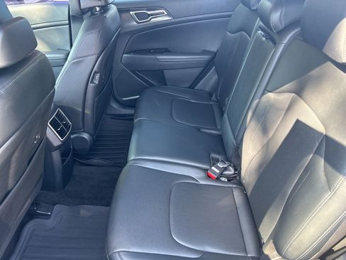 Used 2023 Kia Sportage EX image 23