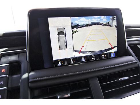 Used 2024 Chevrolet Tahoe Z71 w/ Z71 Off-Road Package AWD/4WD image 24