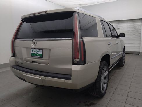 Used 2015 Cadillac Escalade Premium RWD image 9
