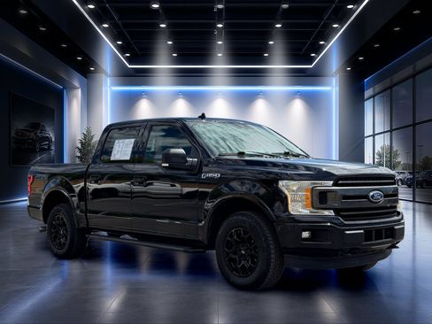 Used 2018 Ford F150 XLT w/ Equipment Group 302A Luxury AWD/4WD image 2